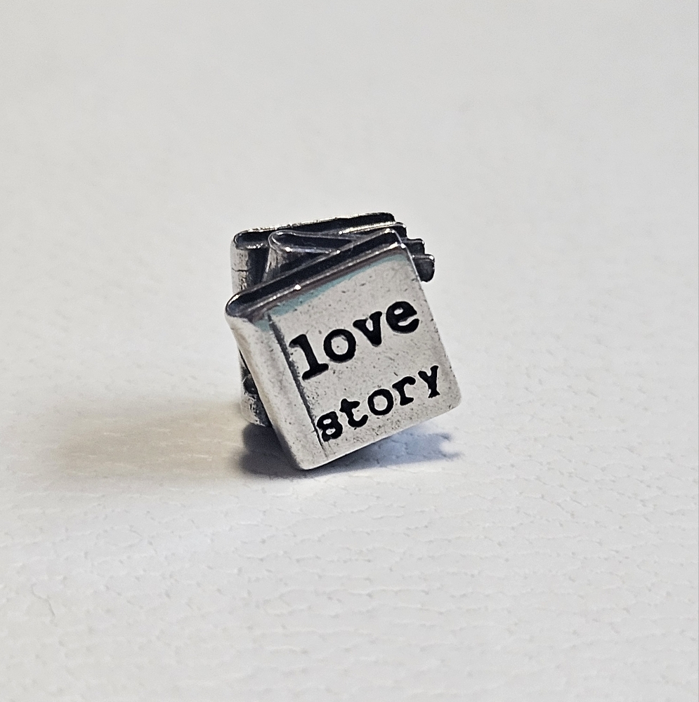 RCI Sterling Silver 'Love Story' Books Charm